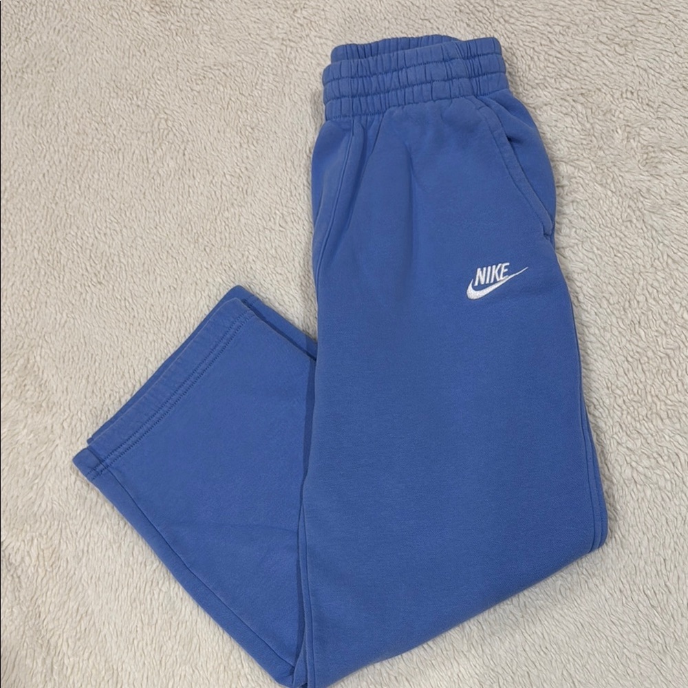 Girls wide leg Nike Sweatpants